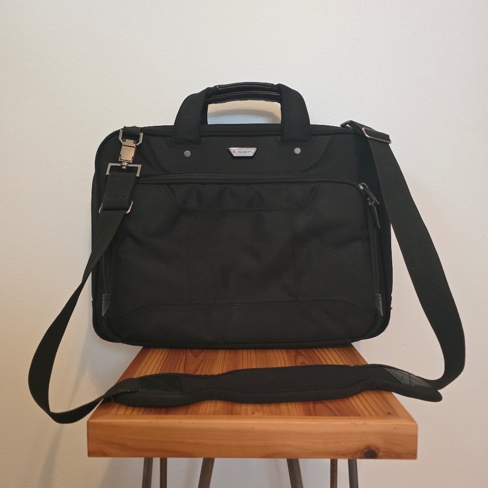 Targus Corporate Traveler Checkpoint-Friendly Traveler Laptop Case